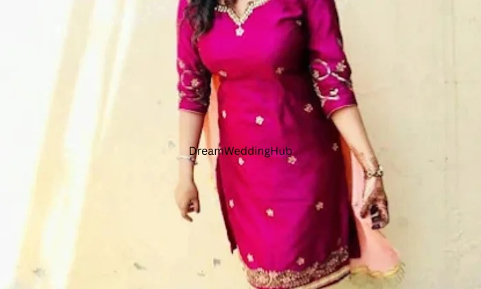 VM AARI WORK LADIES TAILOR